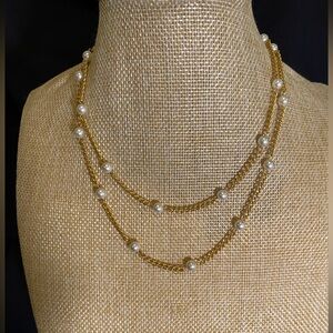 Simple Gold Tone Chain and Faux Pearl Fashion Necklace. Great for Layering. 16”